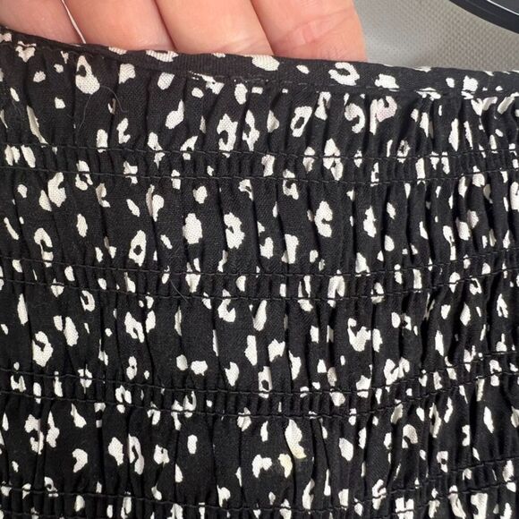 Urban Romantics Long Sleeve Smocked Peplum Patterned Blouse Size XS - Picture 6 of 9